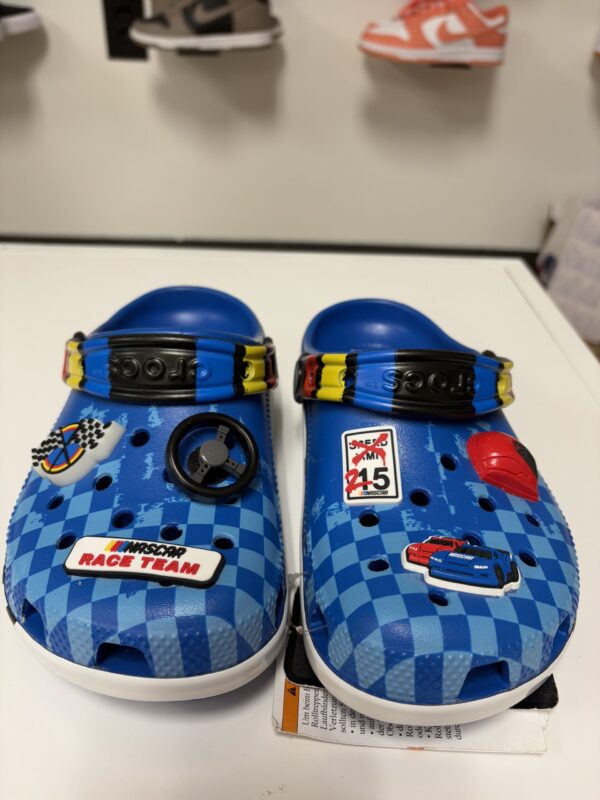 Crocs - Image 3