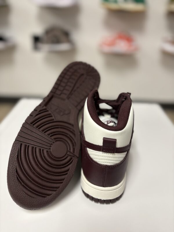 Nike Dunk High - Image 2