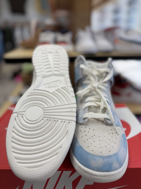 Nike Dunk High SE - Image 2