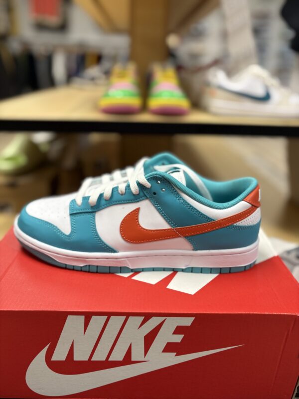 Nike Dunk Low Retro