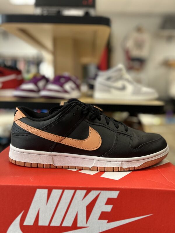 Nike Dunk Low Retro