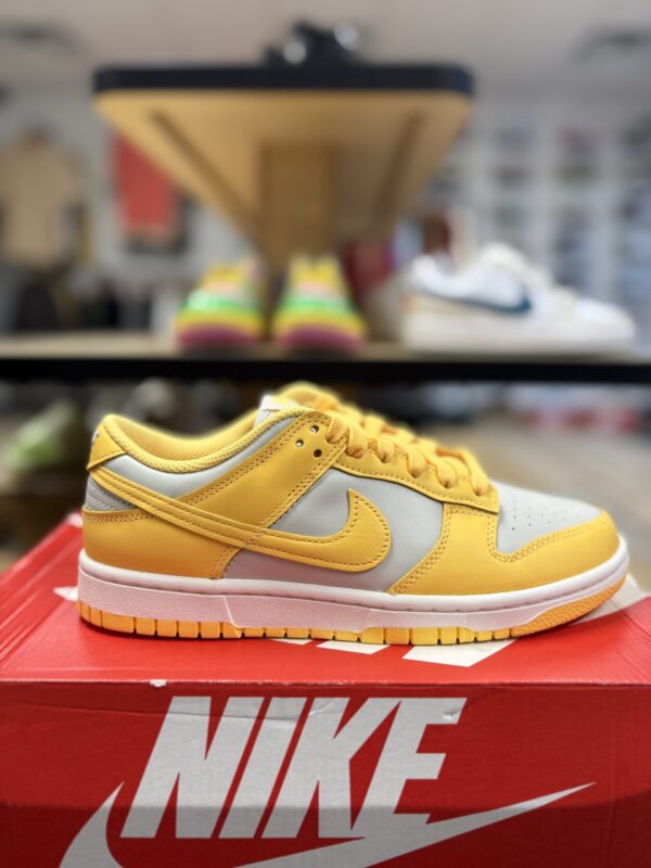 Nike Dunk Low 'Citron Pulse'