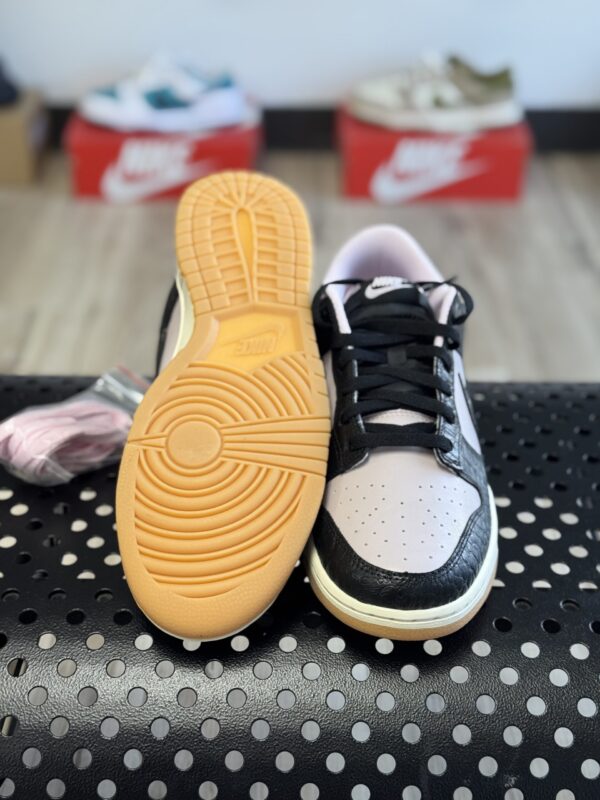 Nike Dunk Low Retro - Image 2