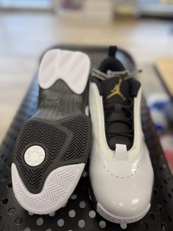Jordan Max Aura 6 - Image 2