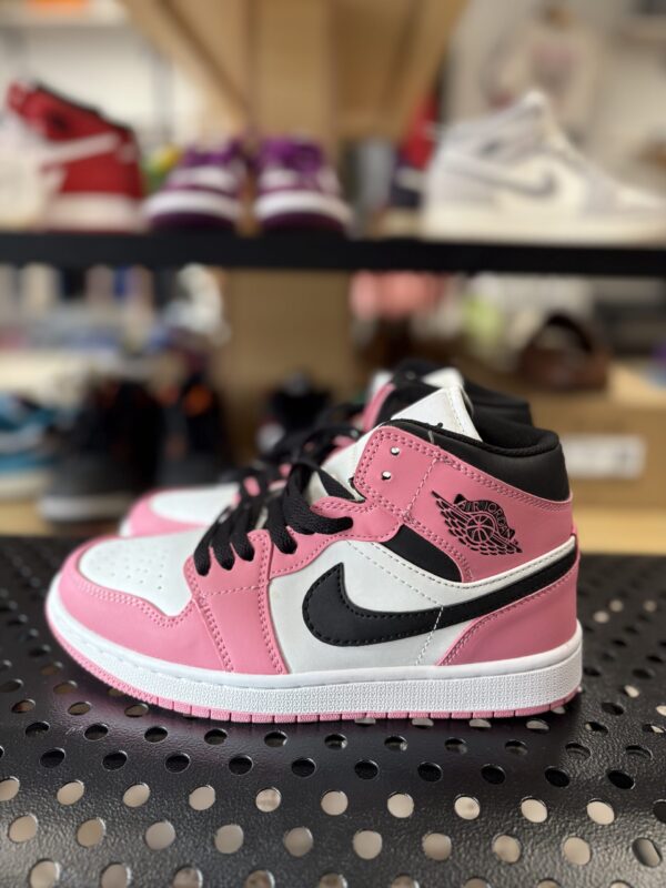 Air Jordan 1 Mid SE 'Berry Pink'