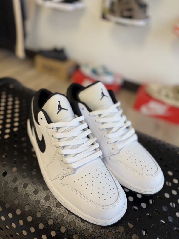 Air Jordan 1 Low - Image 2