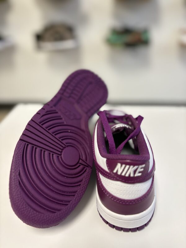 Nike Dunk Low Retro - Image 2
