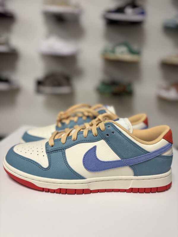 Nike Dunk Low Premium