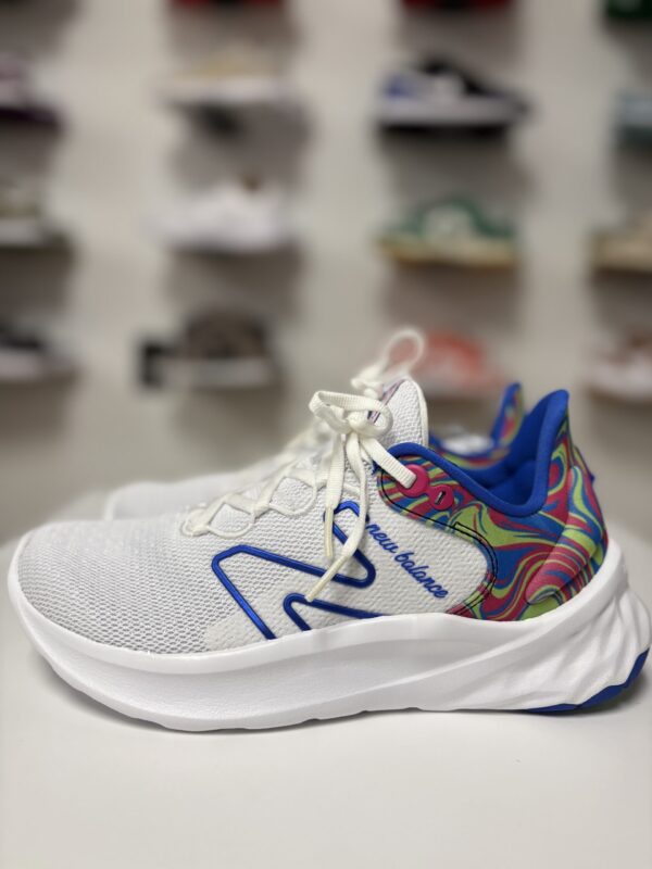 New Balance Fresh Foam Roav V2