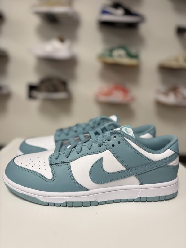 Nike Dunk Low Retro