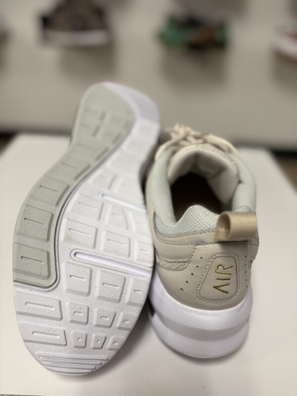 Nike Air Max AP - Image 2