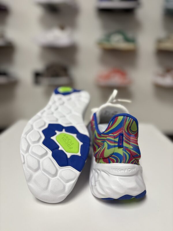 New Balance Fresh Foam Roav V2 - Image 2